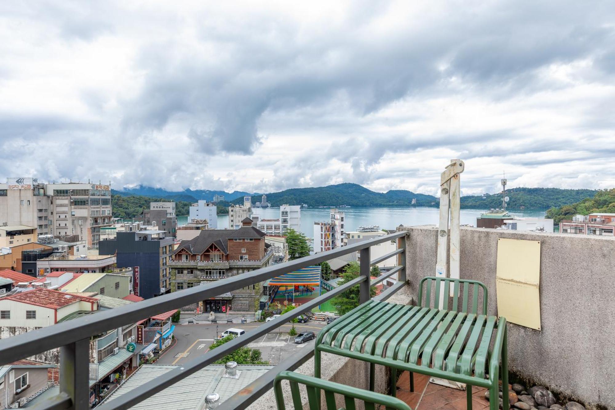 Sun Moon Lake Itathao Vacation Inn With Elevator Yuchi Luaran gambar