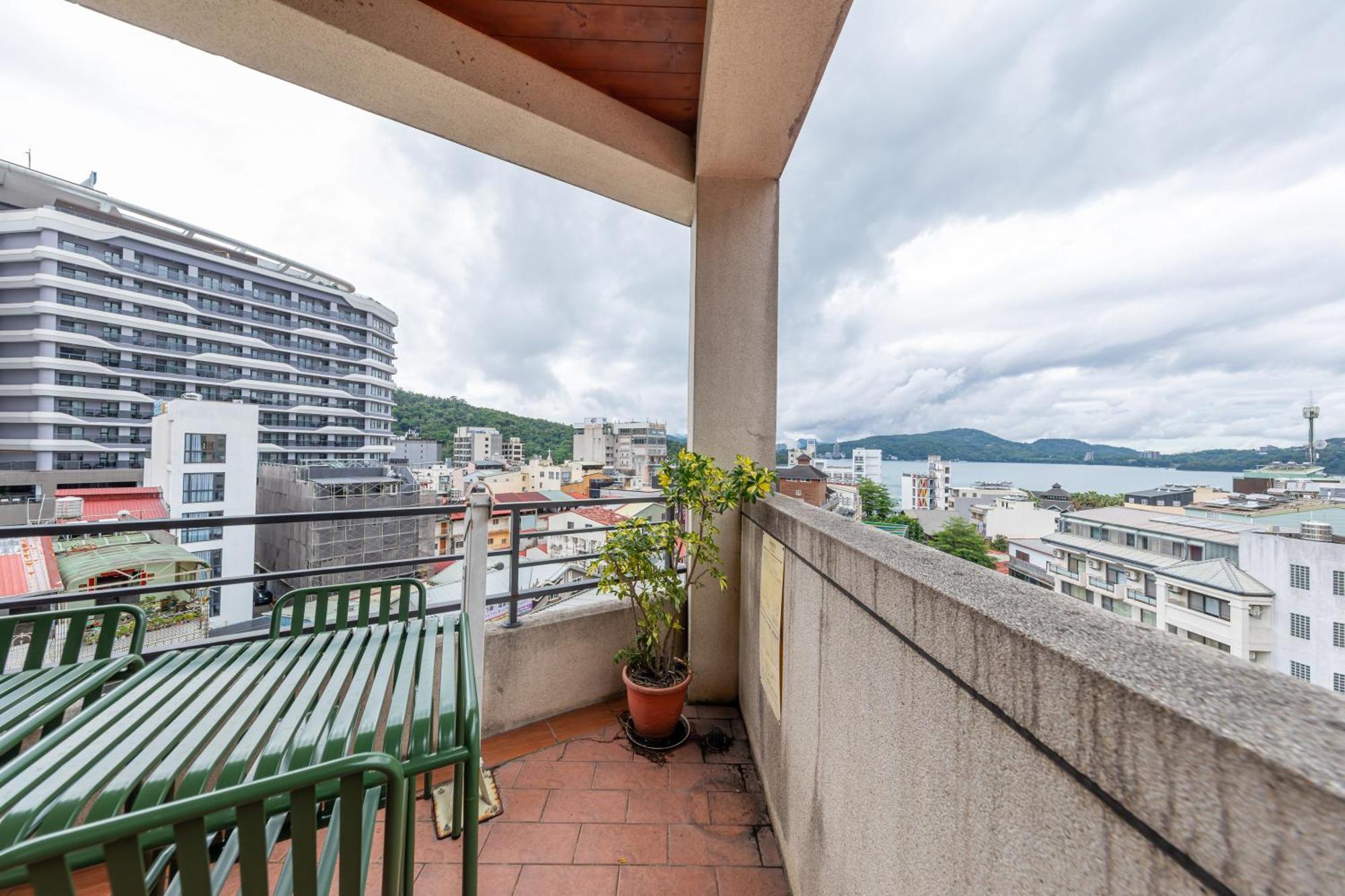 Sun Moon Lake Itathao Vacation Inn With Elevator Yuchi Luaran gambar