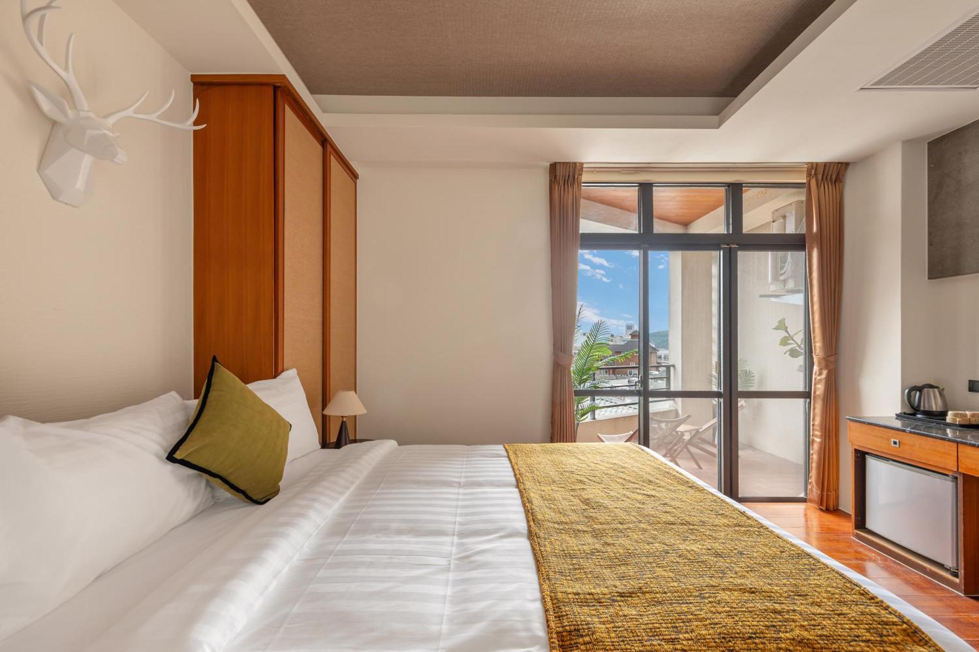 Sun Moon Lake Itathao Vacation Inn With Elevator Yuchi Luaran gambar