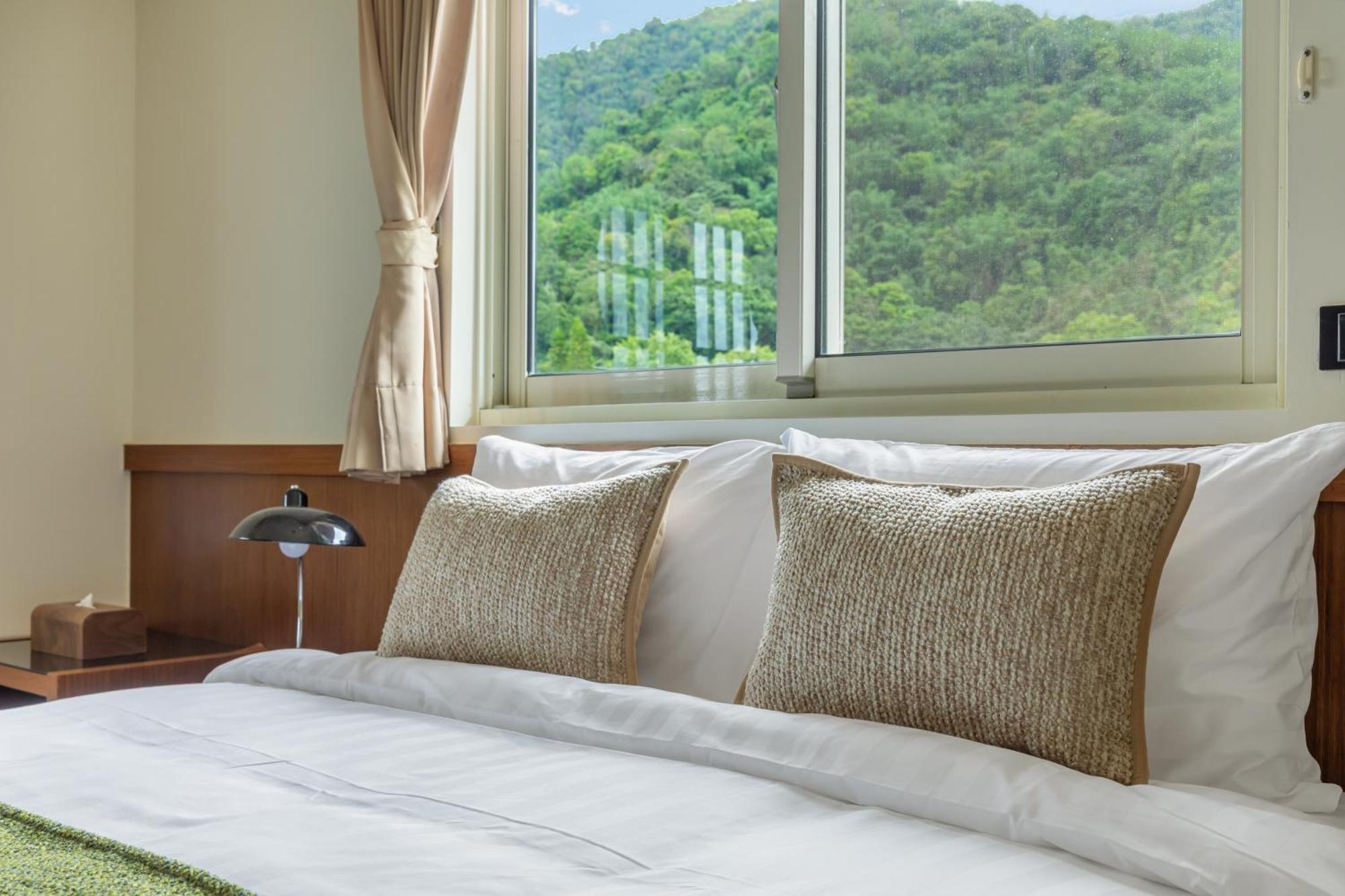 Sun Moon Lake Itathao Vacation Inn With Elevator Yuchi Luaran gambar