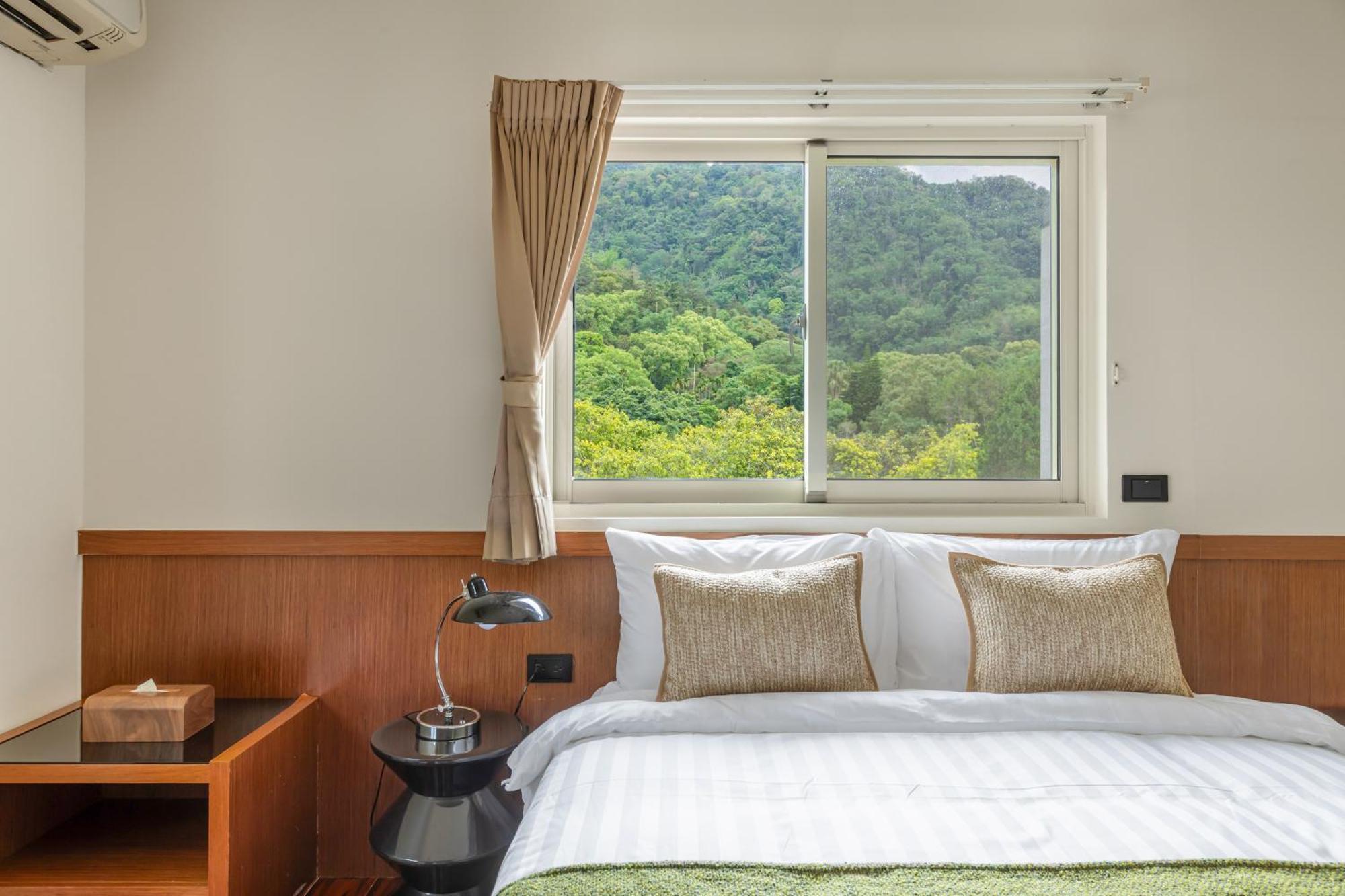 Sun Moon Lake Itathao Vacation Inn With Elevator Yuchi Luaran gambar
