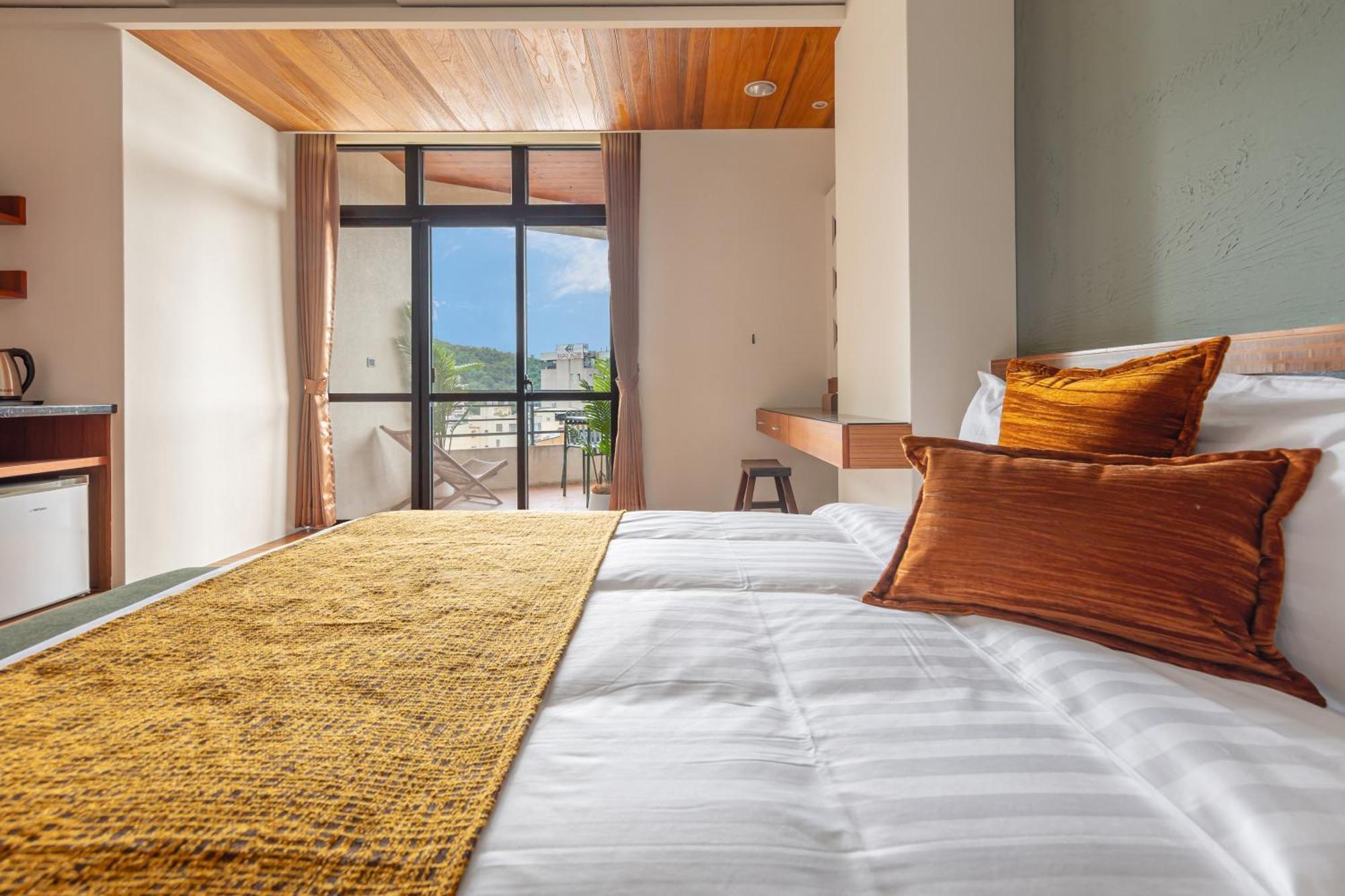 Sun Moon Lake Itathao Vacation Inn With Elevator Yuchi Luaran gambar